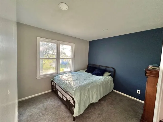 $500,000 | 27809 Highway 7, Harrisonville, MO 64701