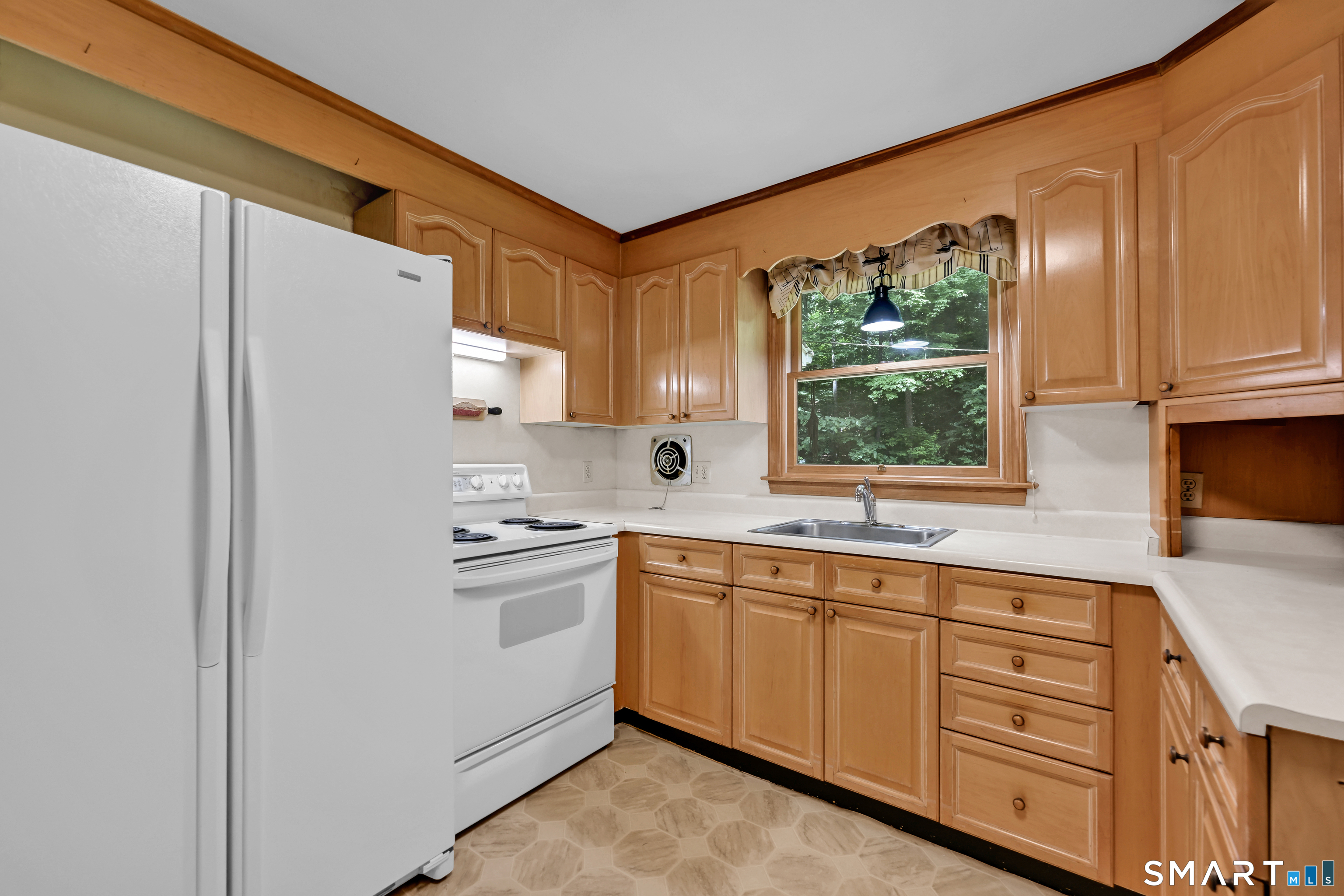 9 Rocky Ridge Lane Farmington, CT 06032 - Photo 12 of 27
