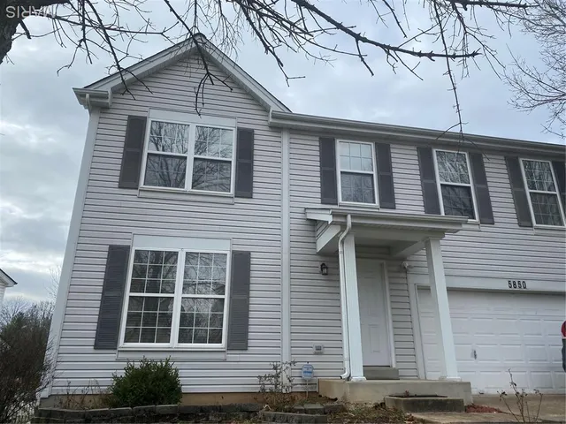 $399,900 | 5850 Birchmont Pl Drive, St. Louis, MO 63129