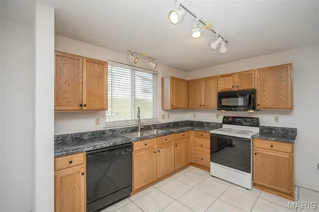 $399,900 | 5850 Birchmont Pl Drive, St. Louis, MO 63129