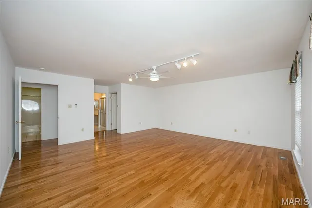 $399,900 | 5850 Birchmont Pl Drive, St. Louis, MO 63129