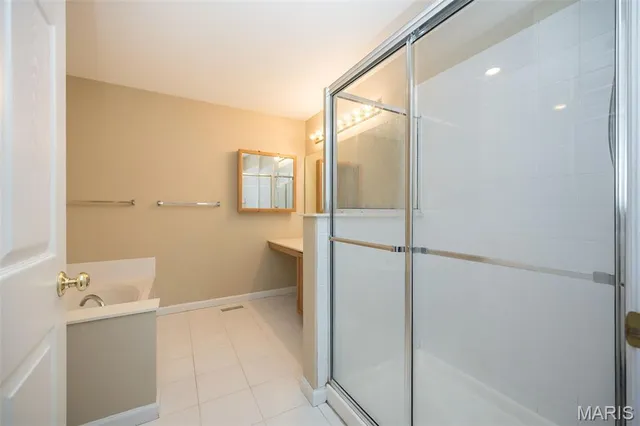 $399,900 | 5850 Birchmont Pl Drive, St. Louis, MO 63129