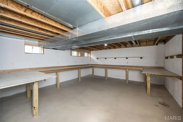 $399,900 | 5850 Birchmont Pl Drive, St. Louis, MO 63129