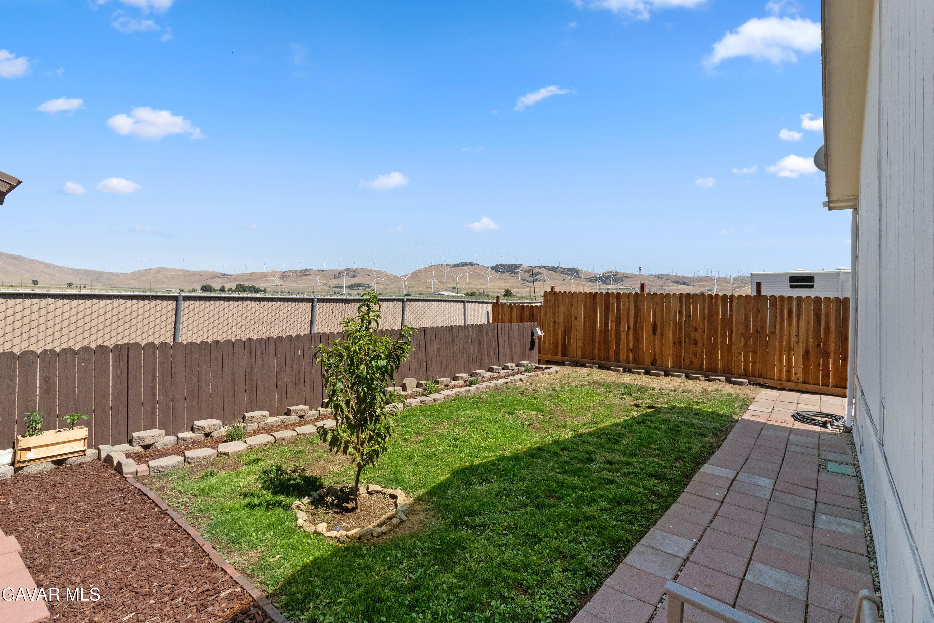 14556 East Tehachapi Boulevard Tehachapi, CA 93561 - Photo 28 of 29 Backyard-2