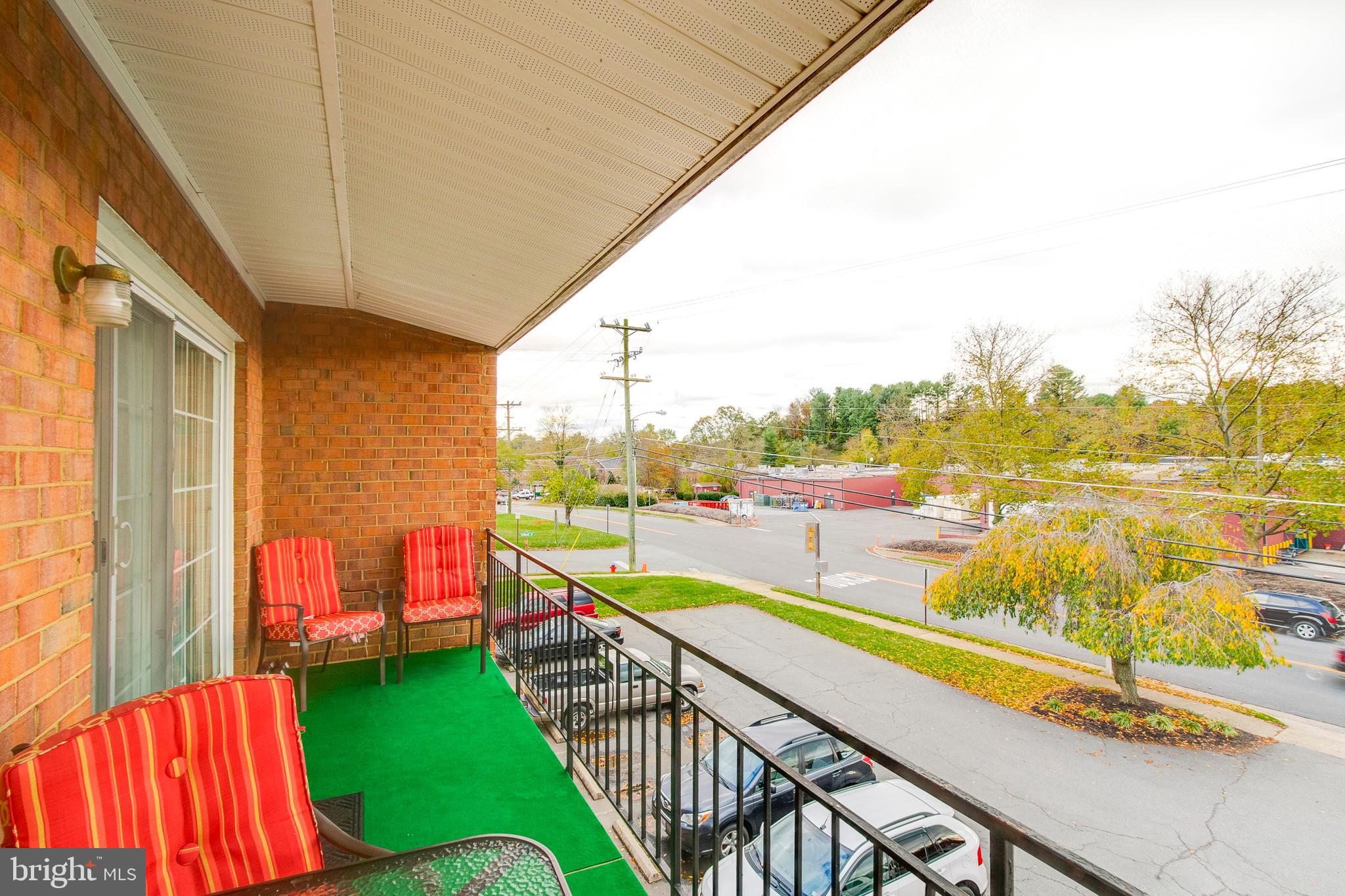 631 Waterloo Road, Unit 131 Warrenton, VA 20186 - Photo 21 of 23 Sizeable Open-Air Balcony