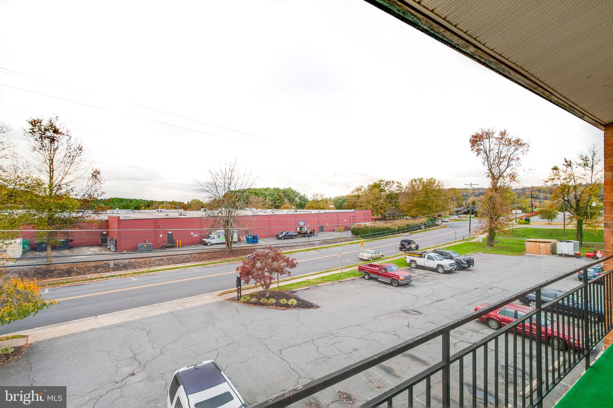 631 Waterloo Road, Unit 131 Warrenton, VA 20186 - Photo 22 of 23 Conveniently Located Near Shopping & Restaurants