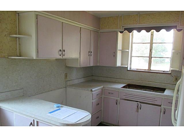 978 Marion Road Columbus, OH 43207 - Photo 5 of 12