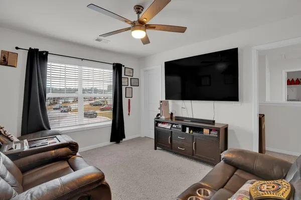 $290,000 | 779 Lansford Bay Drive, West Columbia, SC 29172