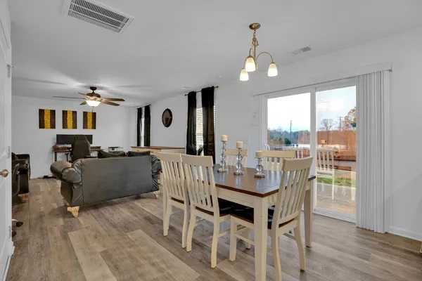 $290,000 | 779 Lansford Bay Drive, West Columbia, SC 29172