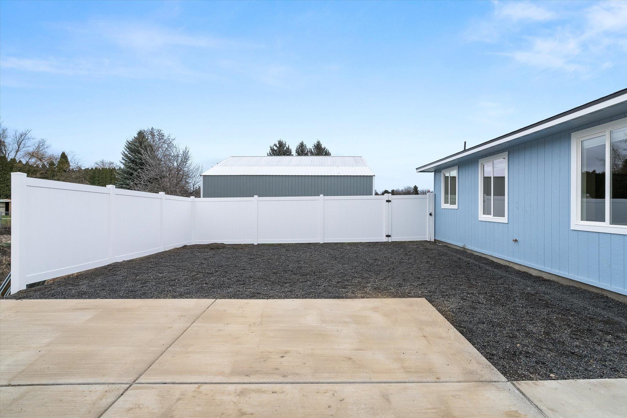 1814 North Arties Road Greenacres, WA 99016 - Photo 23 of 25