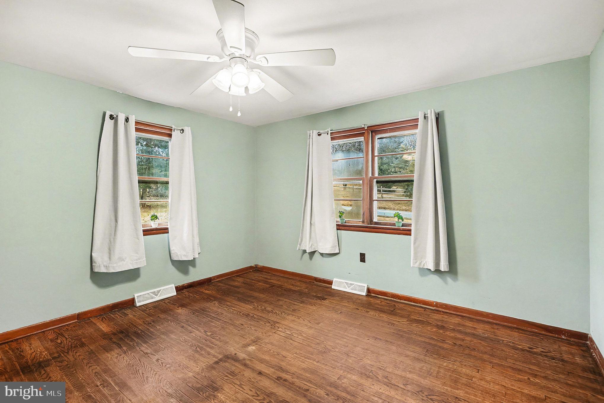 5010 Bull Road Dover, PA 17315 - Photo 12 of 41 Gallery Image 12