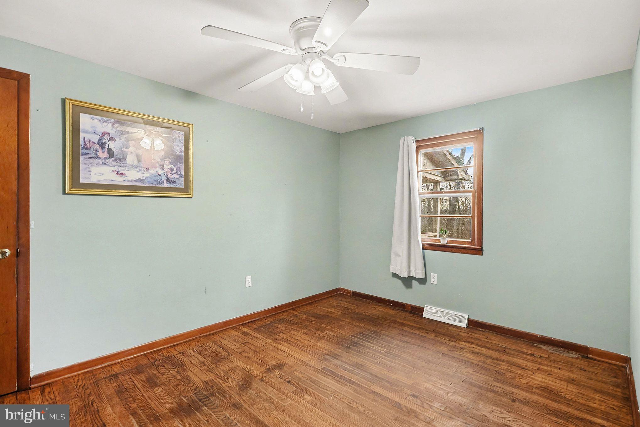 5010 Bull Road Dover, PA 17315 - Photo 16 of 41 Gallery Image 16