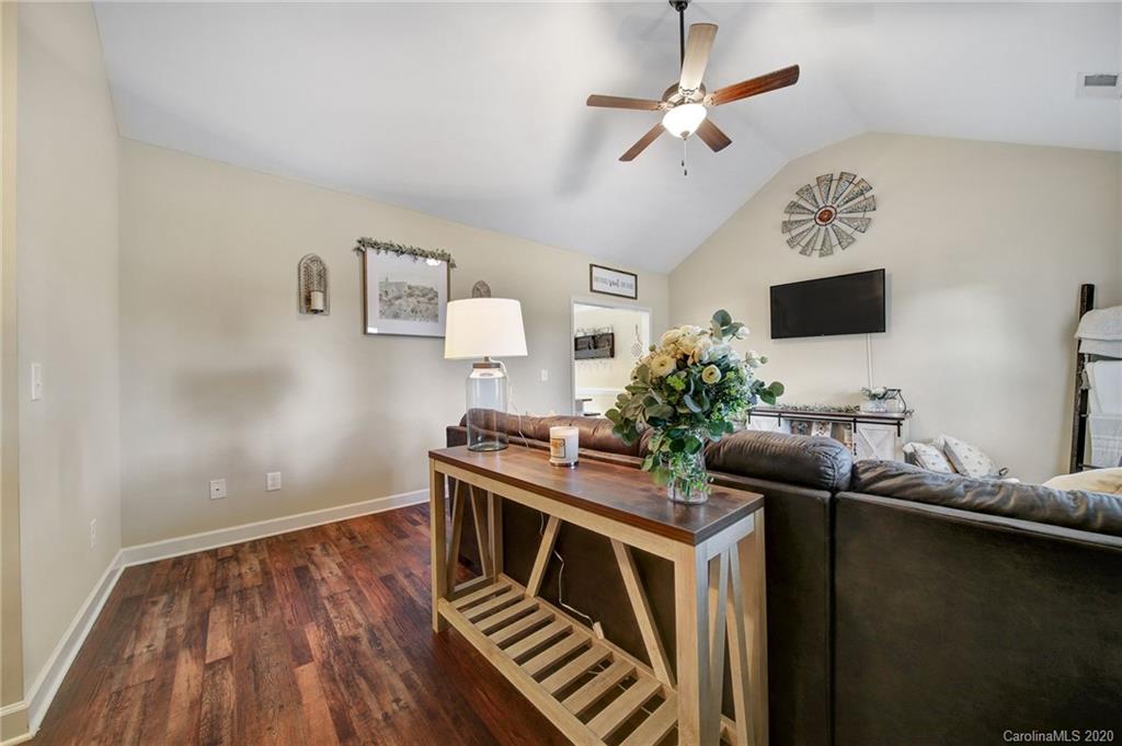 357 Rhea Road York, SC 29745 - Photo 4 of 39