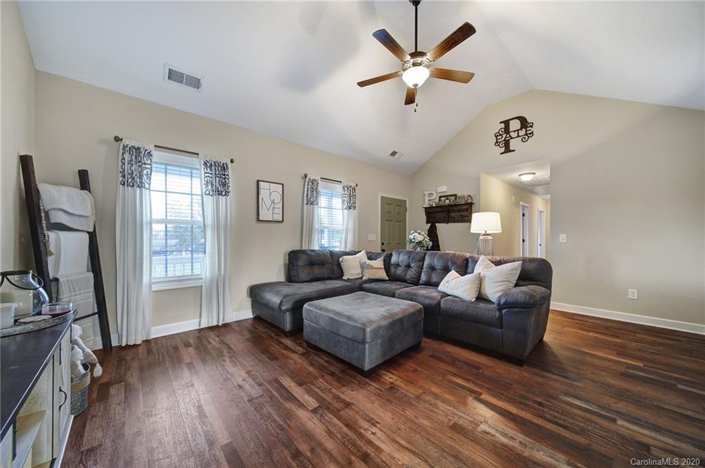 357 Rhea Road York, SC 29745 - Photo 6 of 39