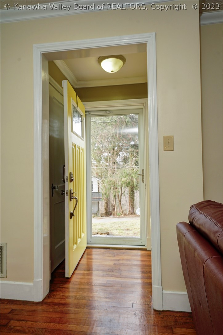 1209 Oakmont Road Charleston, WV 25314 - Photo 7 of 35 Gallery Image 7
