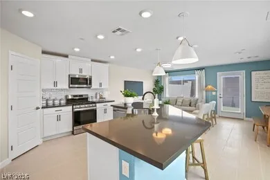 $2,500 | 4258 Vivenda Street, Unit 3, Las Vegas, NV 89115