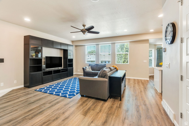 203 St Germain Way Sandy, UT 84070 - Photo 8 of 35