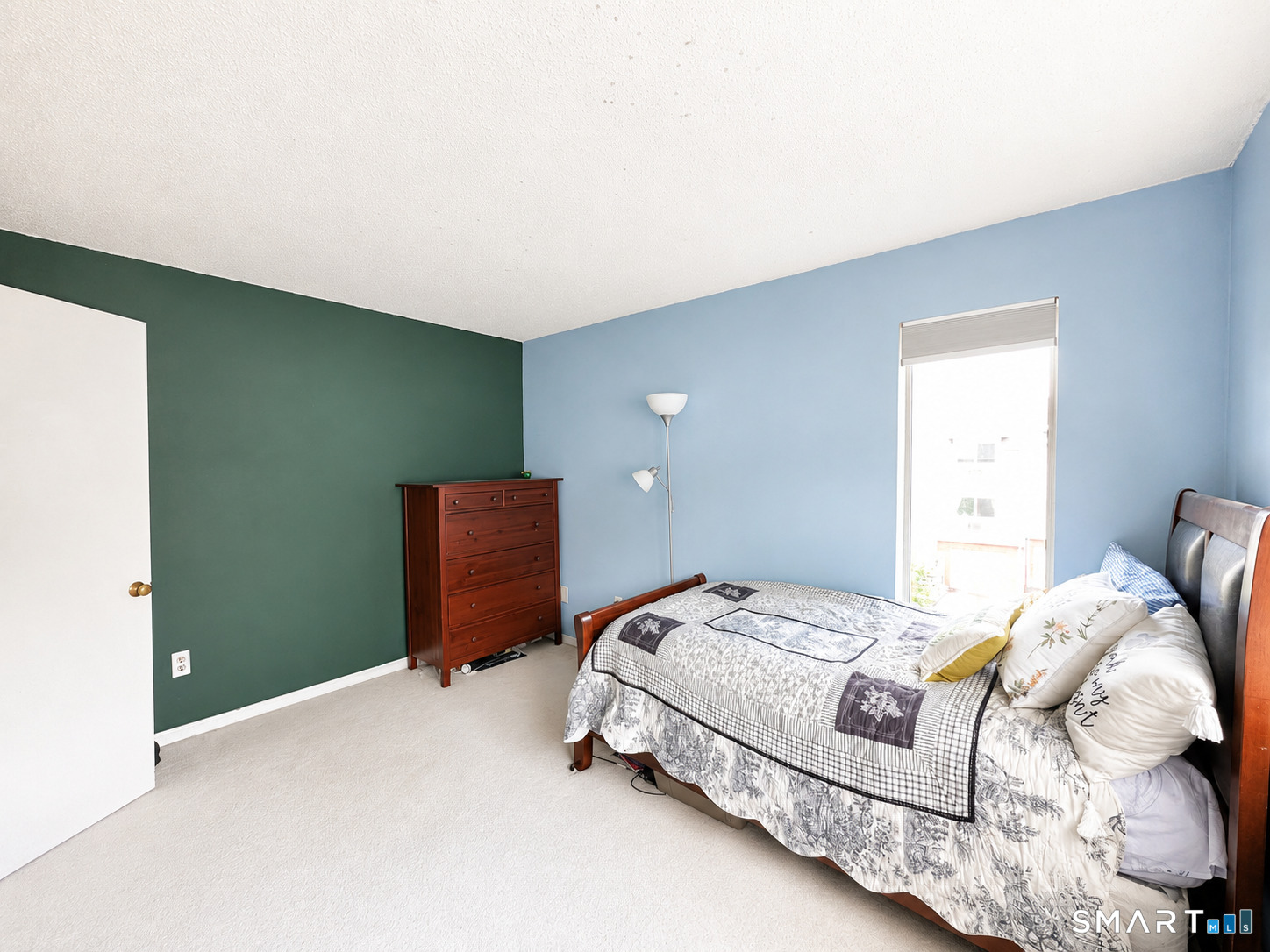 925 Oronoke Road, Unit 13J Waterbury, CT 06708 - Photo 10 of 12 Gallery Image 10