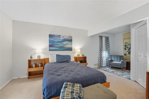 $510,000 | 9400 West 112th Street, Overland Park, KS 66210