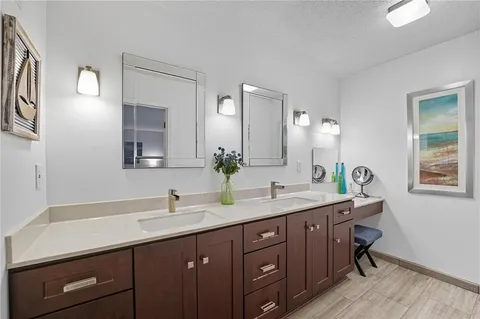 $510,000 | 9400 West 112th Street, Overland Park, KS 66210