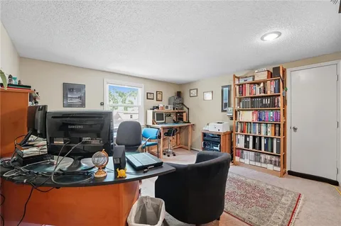 $510,000 | 9400 West 112th Street, Overland Park, KS 66210