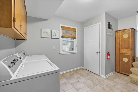 $510,000 | 9400 West 112th Street, Overland Park, KS 66210