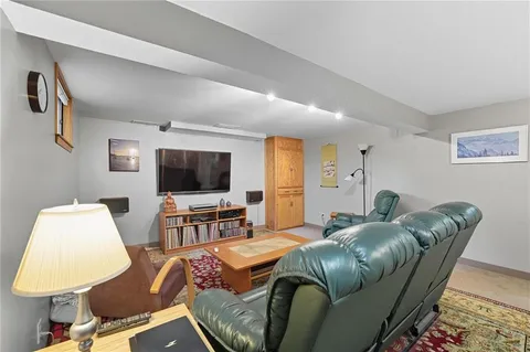 $510,000 | 9400 West 112th Street, Overland Park, KS 66210