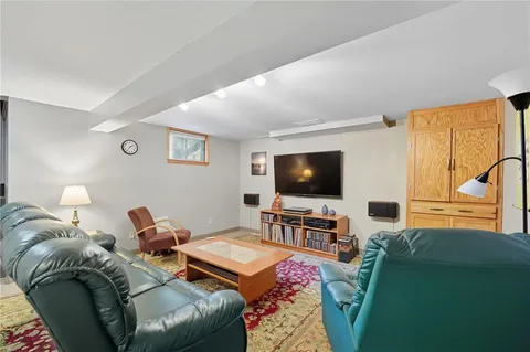 $510,000 | 9400 West 112th Street, Overland Park, KS 66210