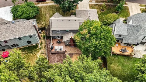 $510,000 | 9400 West 112th Street, Overland Park, KS 66210