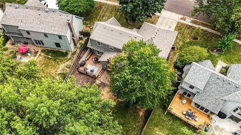 $510,000 | 9400 West 112th Street, Overland Park, KS 66210