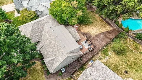 $510,000 | 9400 West 112th Street, Overland Park, KS 66210