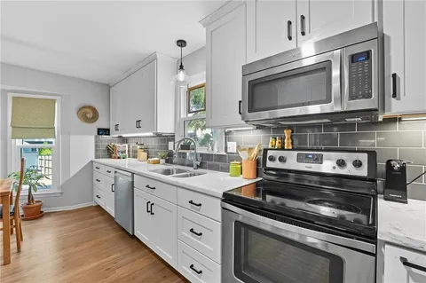 $510,000 | 9400 West 112th Street, Overland Park, KS 66210