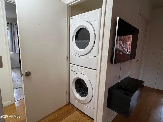 $2,000 | 4704 East Paradise Village Parkway North, Unit 129, Phoenix, AZ 85032