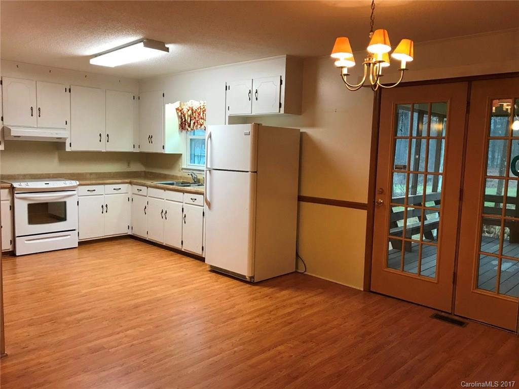 249 Holiday Road Lancaster, SC 29720 - Photo 11 of 22 Gallery Image 11