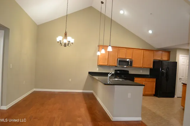 $275,000 | 8710 Parkview Oaks Circle, Olive Branch, MS 38654