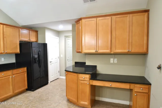 $295,000 | 8710 Parkview Oaks Circle, Olive Branch, MS 38654