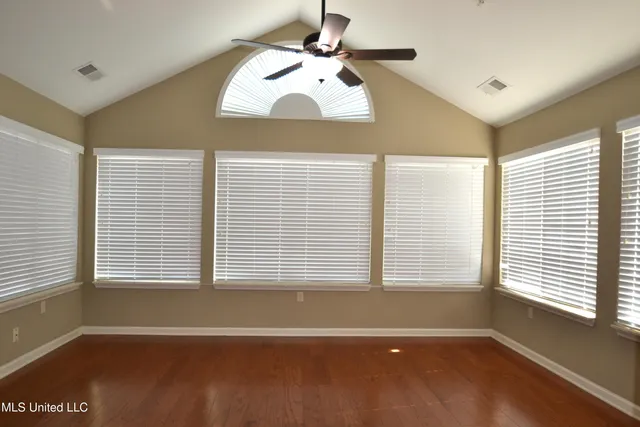 $275,000 | 8710 Parkview Oaks Circle, Olive Branch, MS 38654