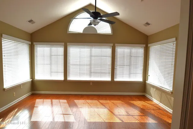 $295,000 | 8710 Parkview Oaks Circle, Olive Branch, MS 38654