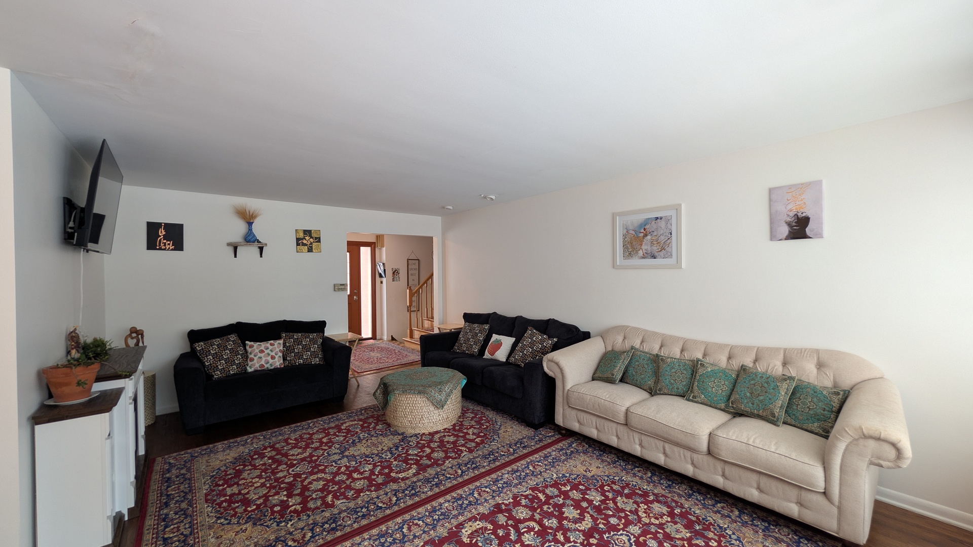 232 Kilpatrick Avenue Wilmette, IL 60091 - Photo 5 of 41 a living room with furniture and a rug