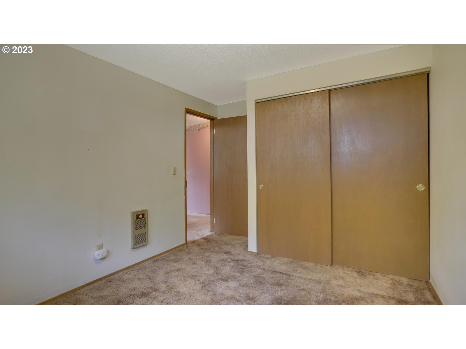 37665 Sandy Heights Street Sandy, OR 97055 - Photo 16 of 27 Bedroom
