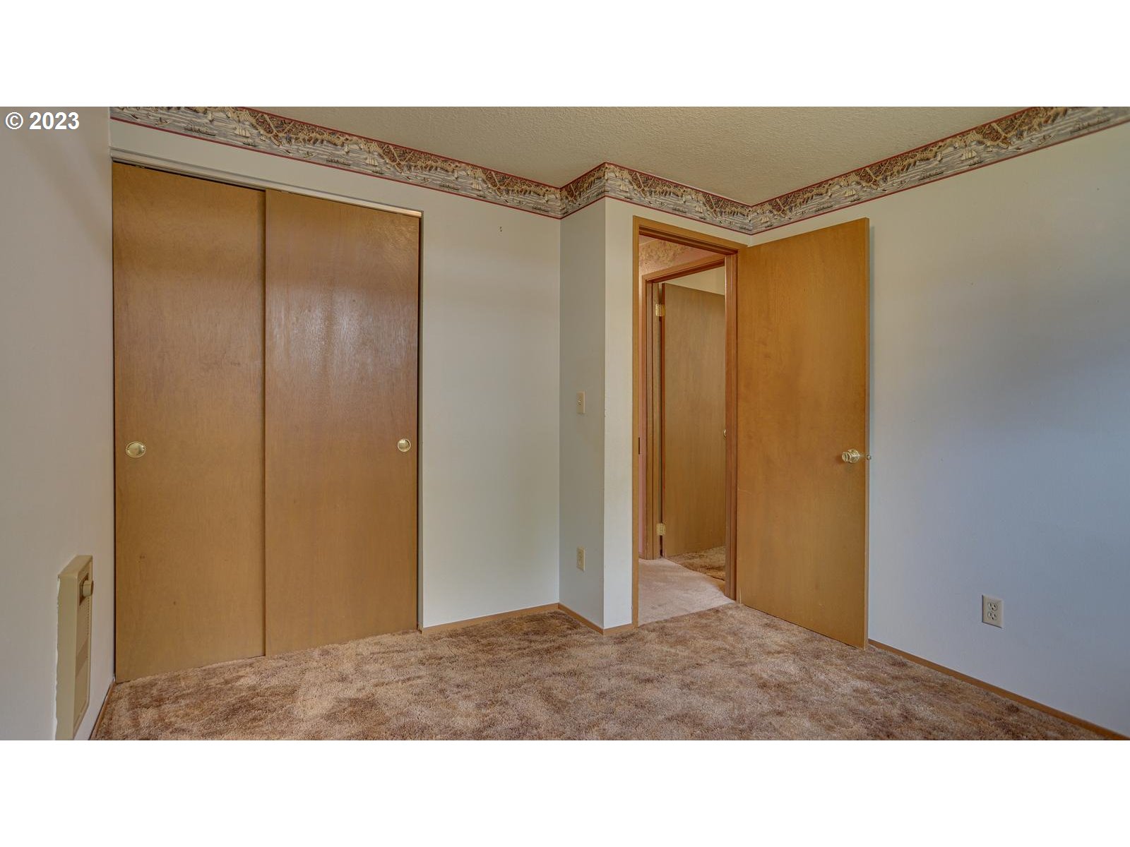 37665 Sandy Heights Street Sandy, OR 97055 - Photo 18 of 27 Bedroom
