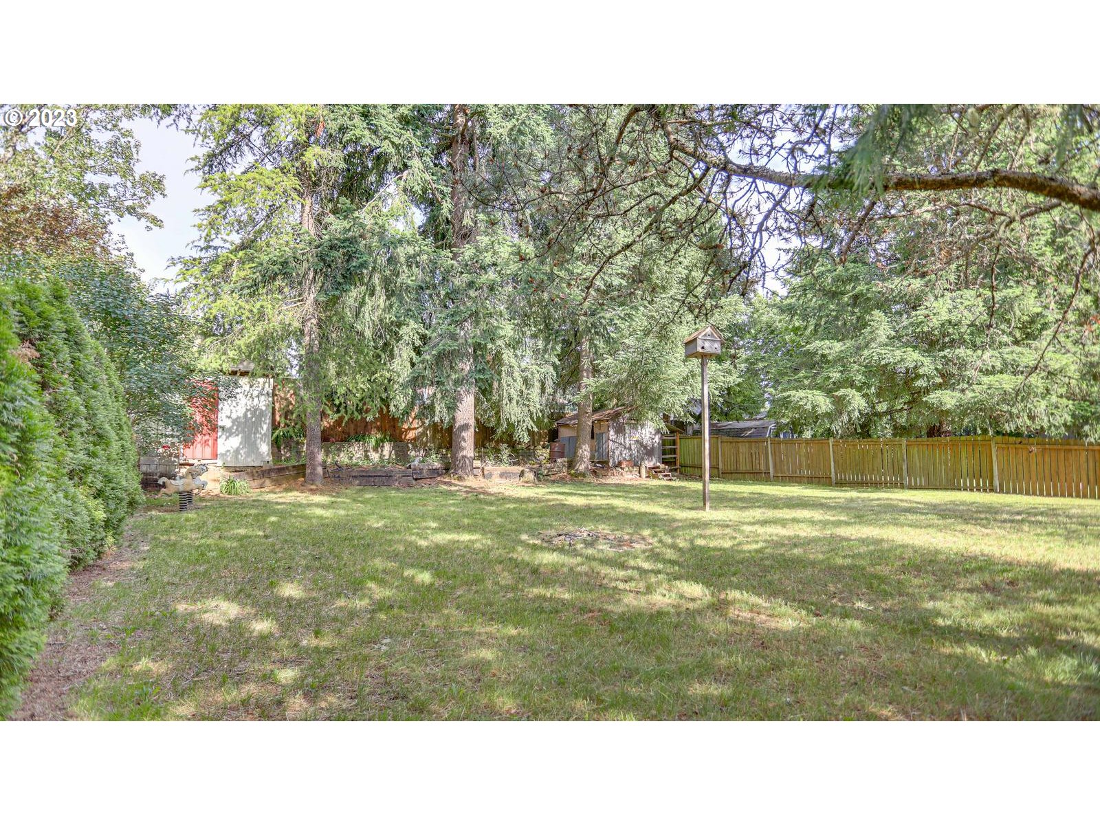37665 Sandy Heights Street Sandy, OR 97055 - Photo 23 of 27 Backyard