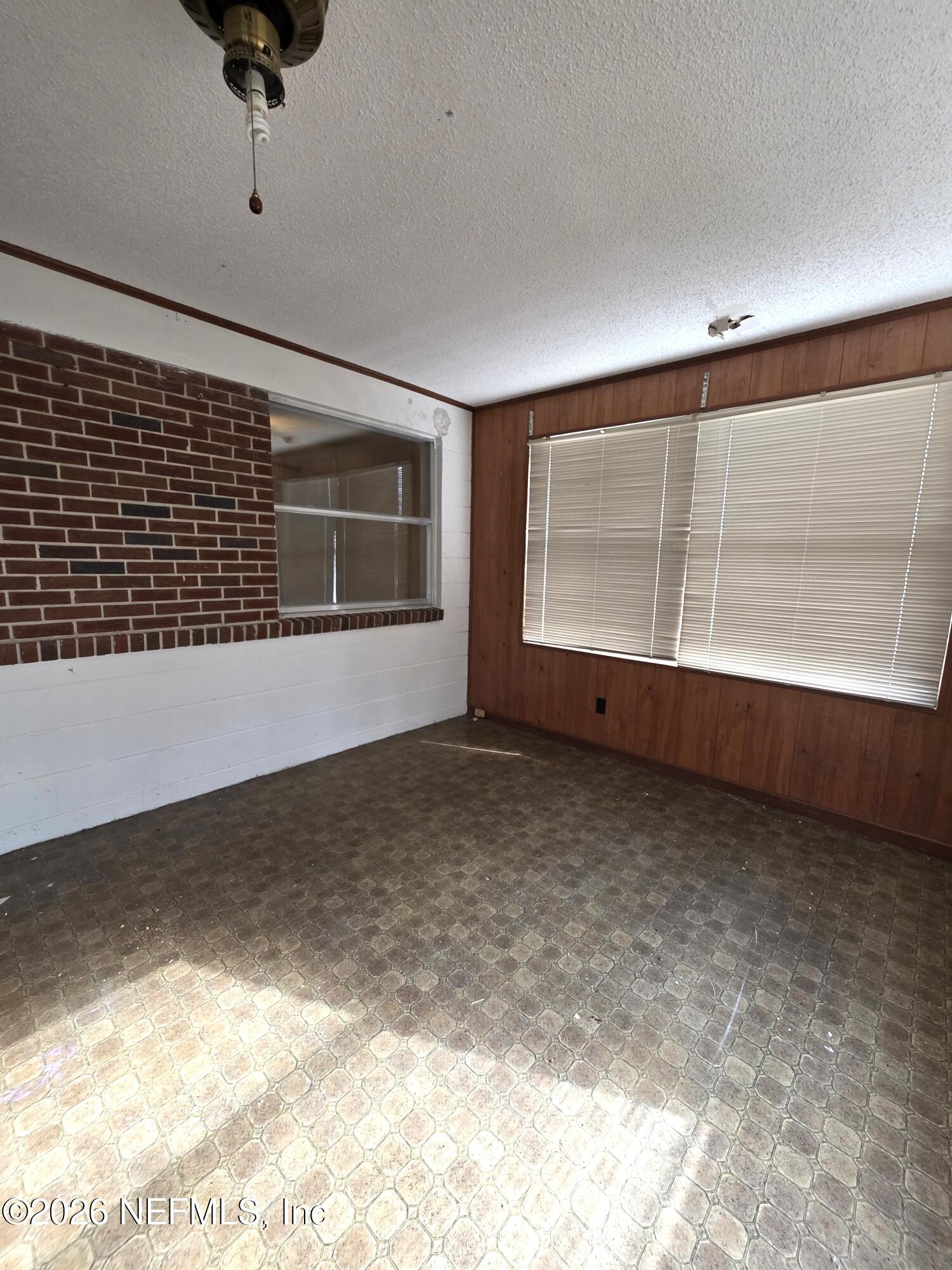 3091 Ogilvie Road Jacksonville, FL 32218 - Photo 11 of 22 20251203_113605