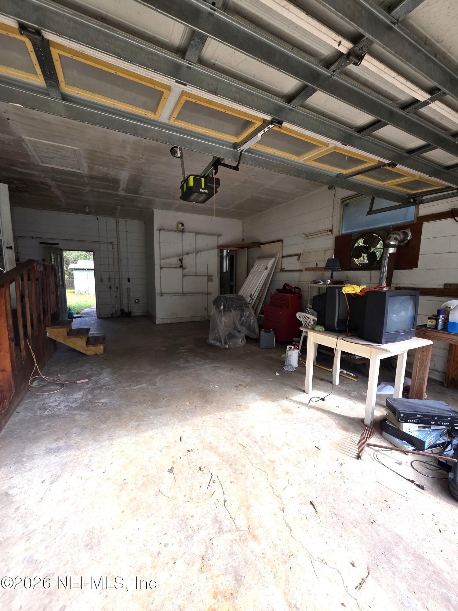 3091 Ogilvie Road Jacksonville, FL 32218 - Photo 15 of 22 20251203_113326