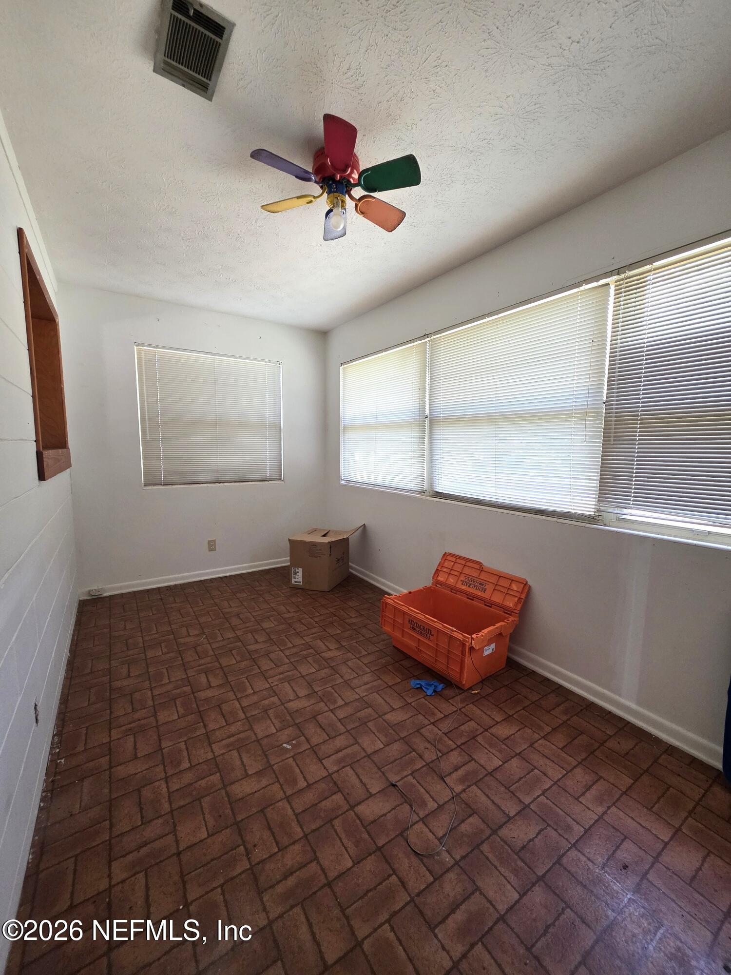 3091 Ogilvie Road Jacksonville, FL 32218 - Photo 16 of 22 20251203_113439