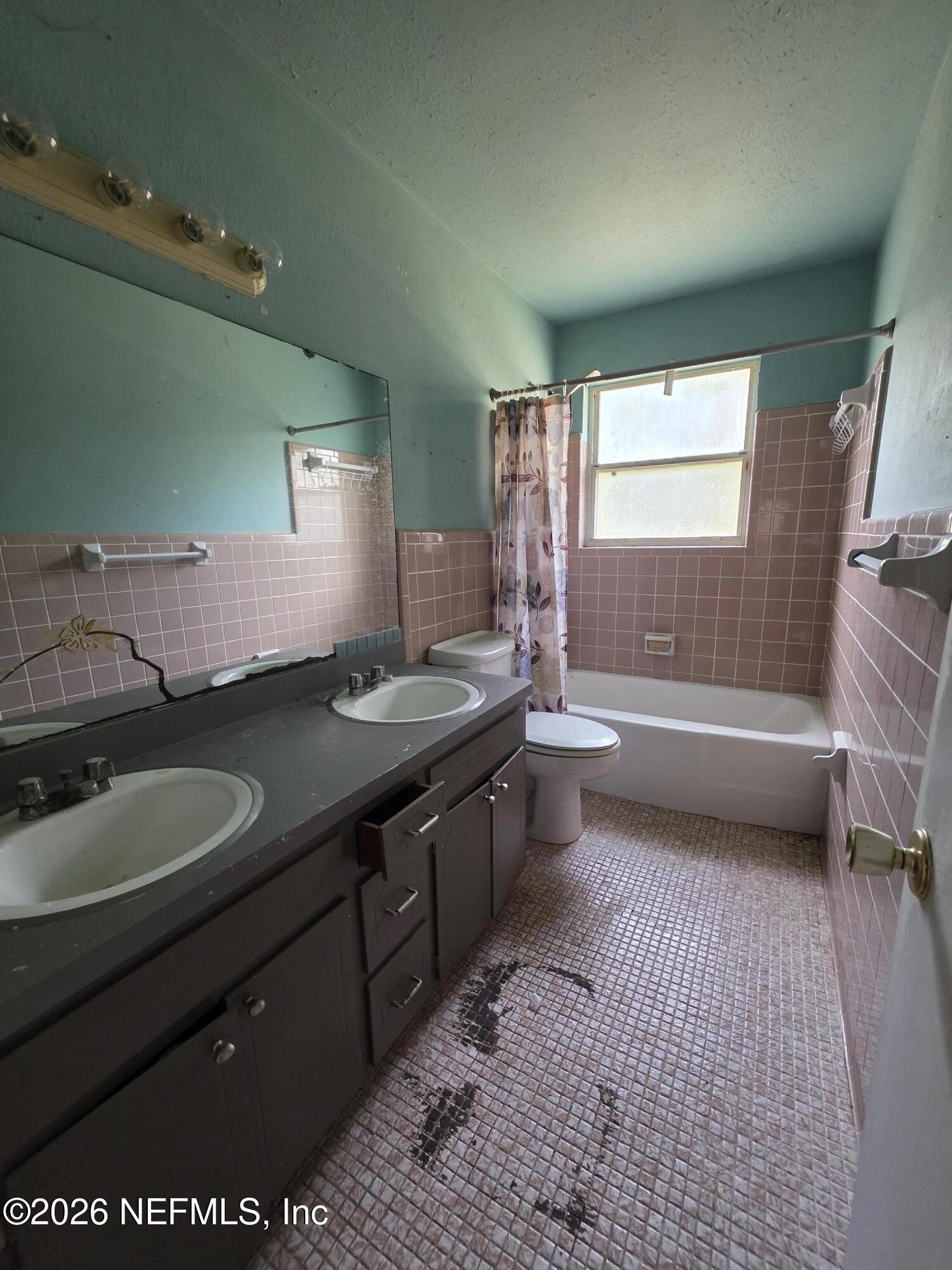 3091 Ogilvie Road Jacksonville, FL 32218 - Photo 5 of 22 20251203_113849