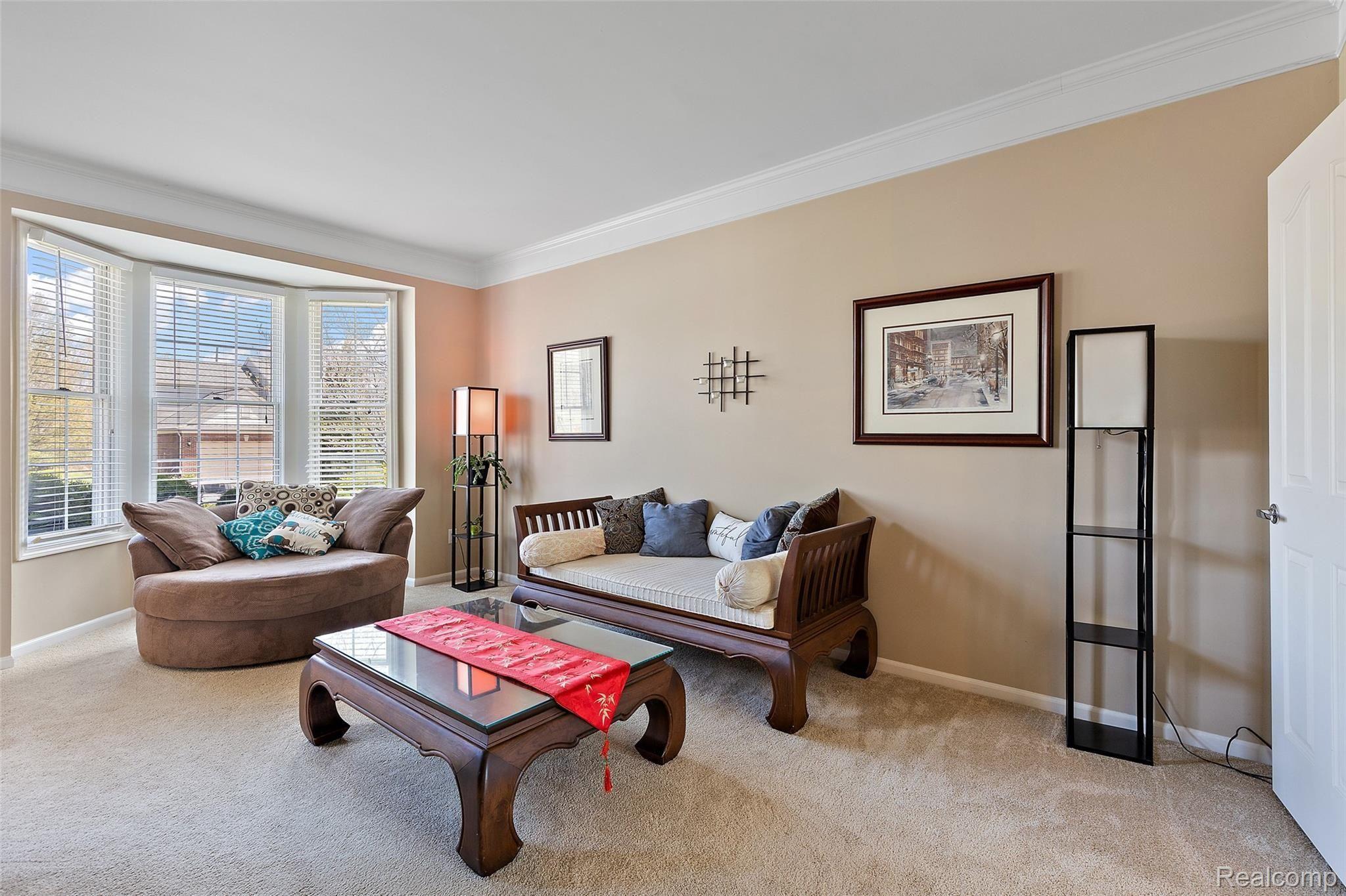 1600 Blushing Drive Rochester, MI 48307 - Photo 8 of 59 1600 Blushing Dr-18.jpg
