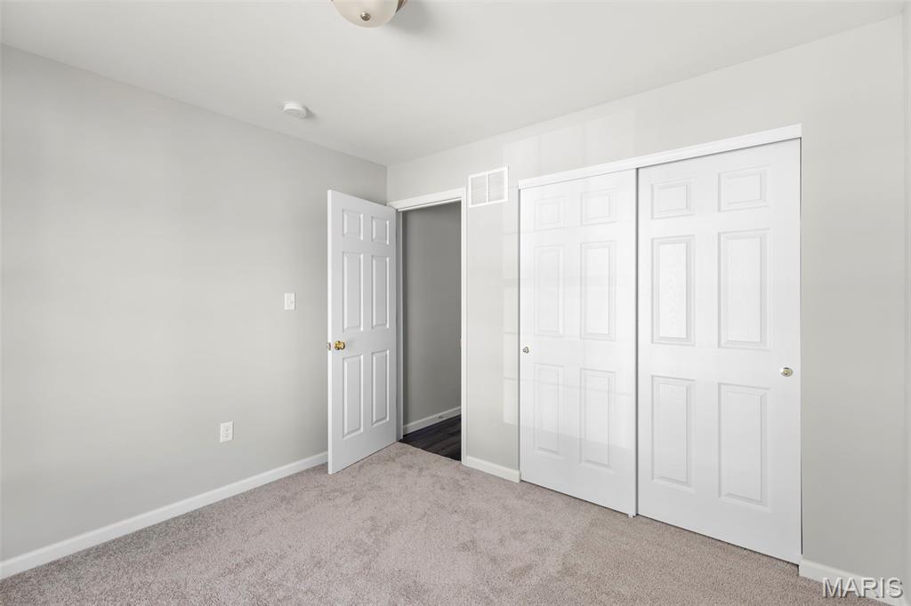 1906 Long View Lane Rolla, MO 65401 - Photo 2 of 17
