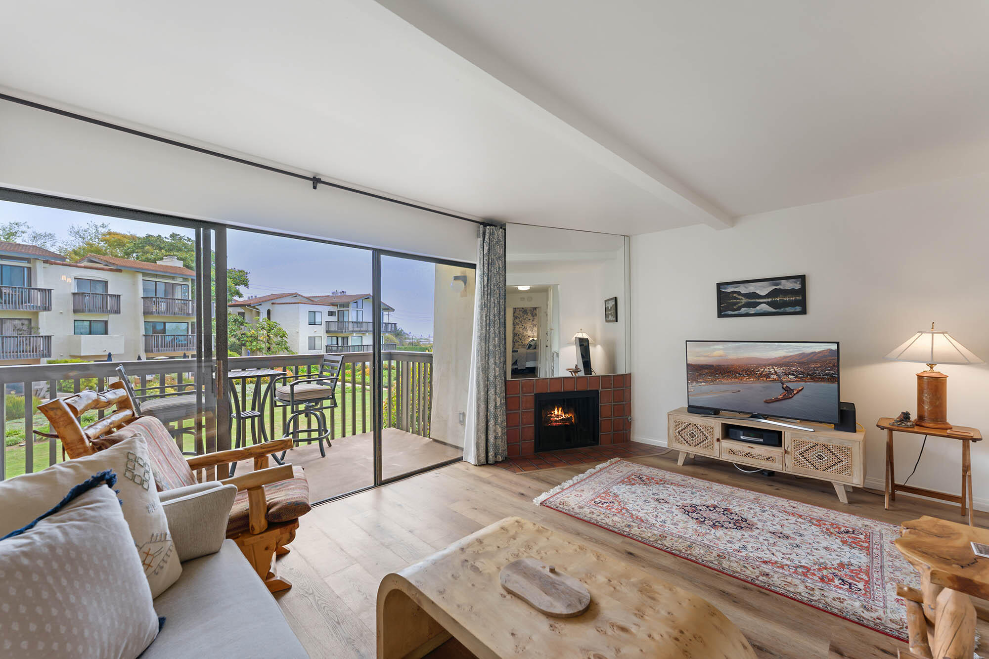 3375 Foothill Road, Unit 422 Carpinteria, CA 93013 - Photo 19 of 47 Living & patio - 3375 Foothill Rd 422