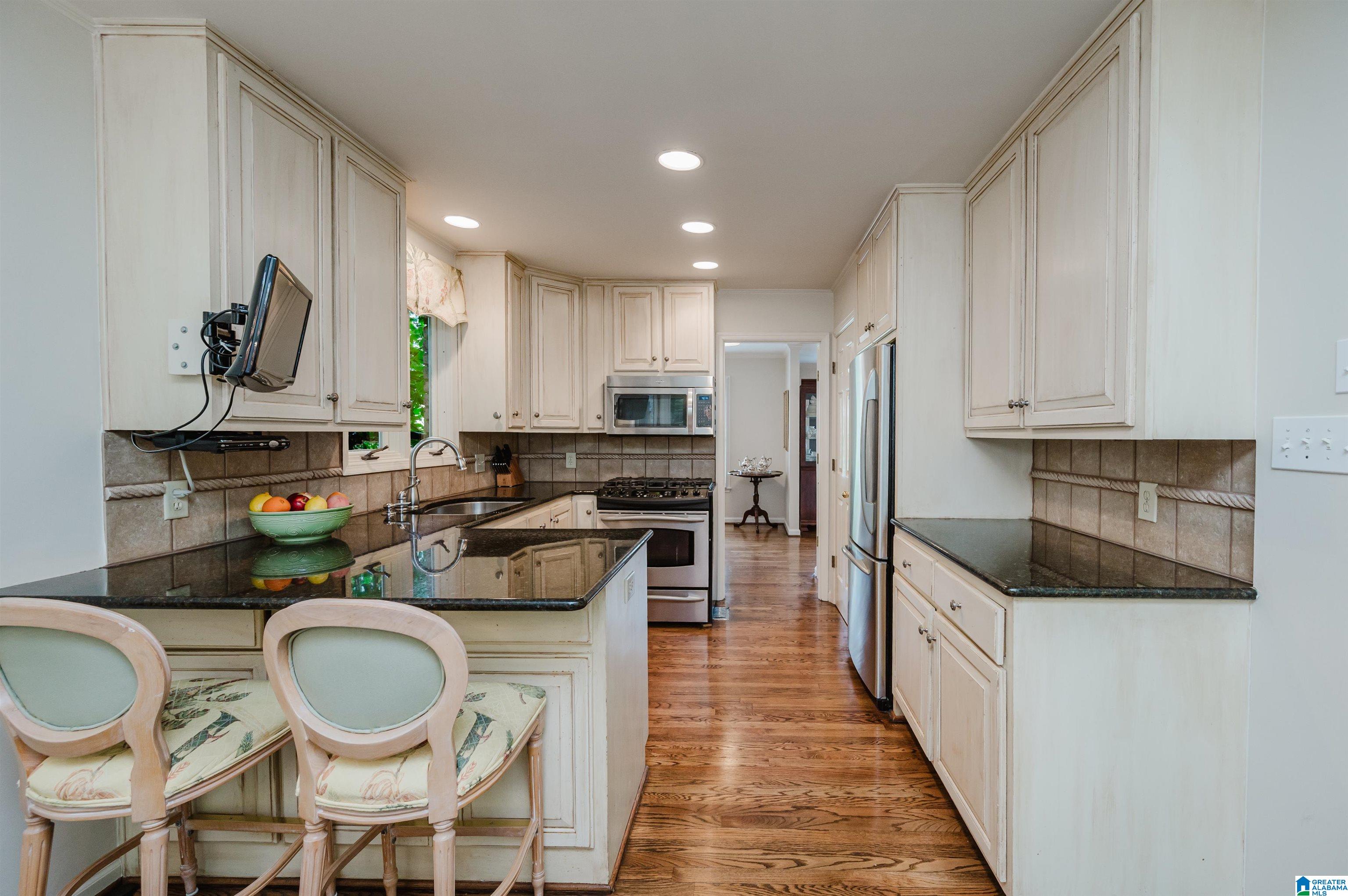 2331 Deerwood Road Birmingham, AL 35216 - Photo 14 of 57
